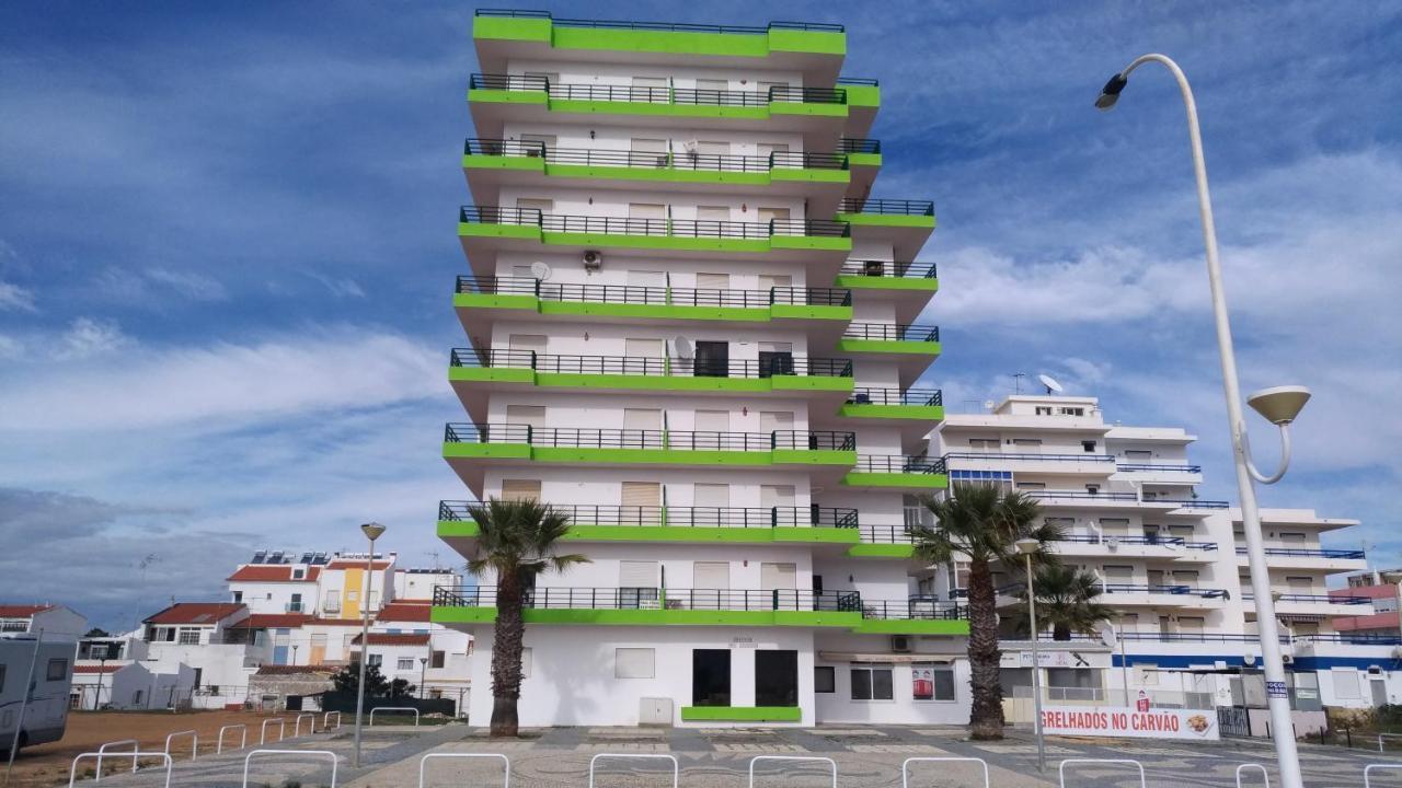 Monte Gordo T2 Frente Mar Daire Dış mekan fotoğraf