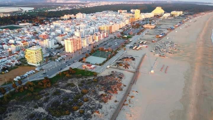 Monte Gordo T2 Frente Mar Daire Dış mekan fotoğraf